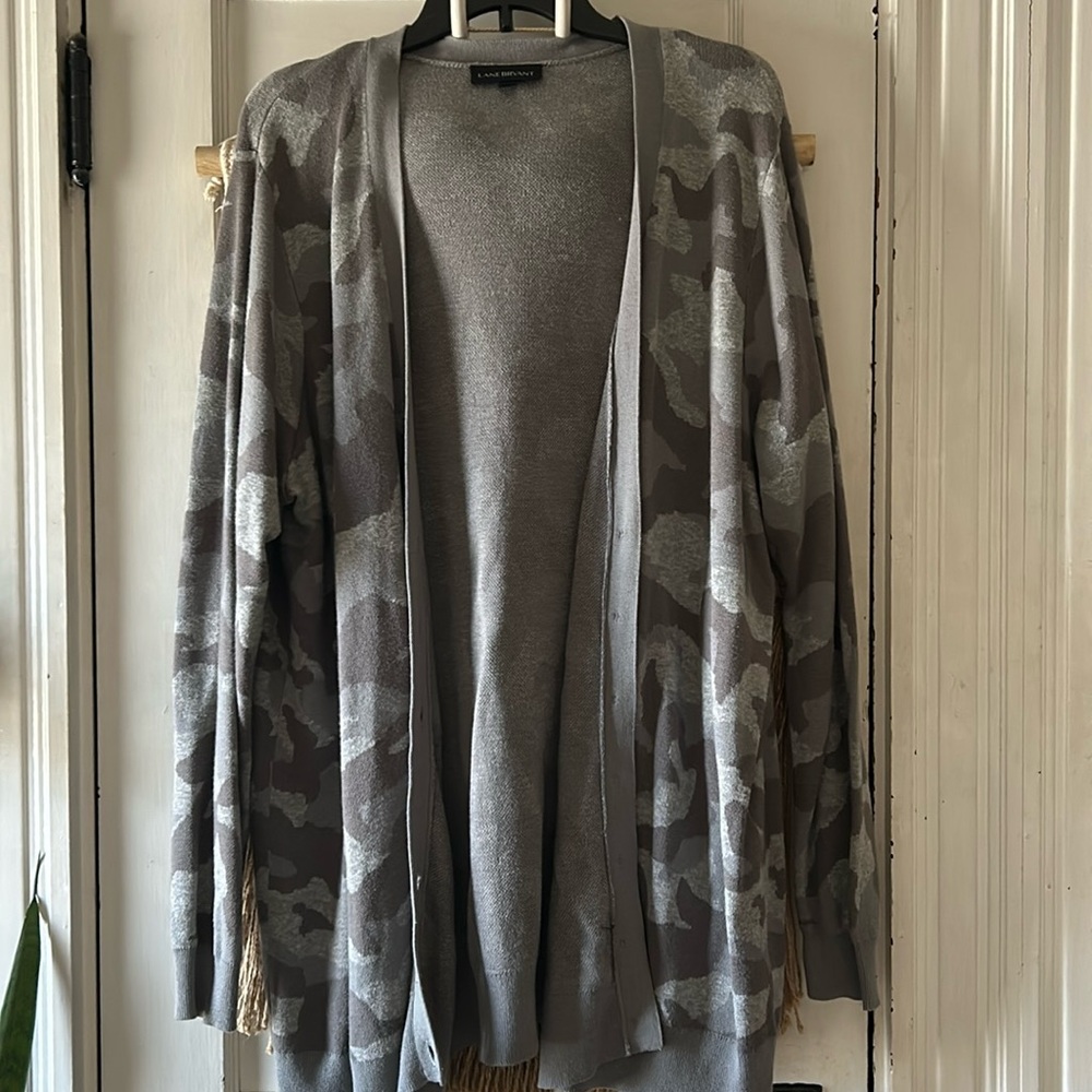 Lane Bryant 26/28 Camo Cardigan